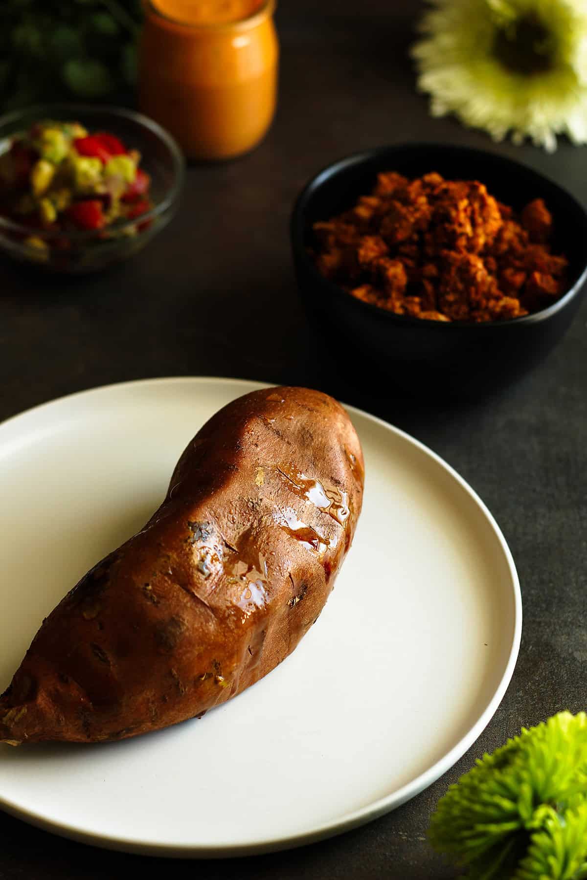 ingredients to make sweet potatoes stuffed with taco meat