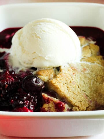 2 ingredient dairy-free gluten-free berry cobbler